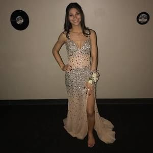 Meet your Posher, Lizzie